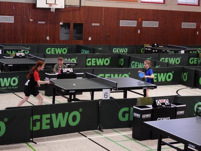 HEM Damen C in Korbach Lilia im Finale gegen Lilly Kirr